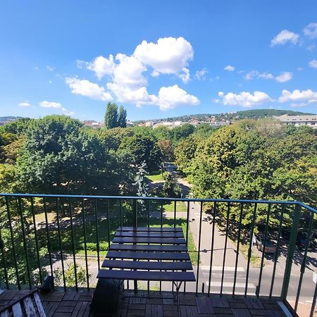 Sunny Panorama Flat Near Castle With Balcony Apartment Budapest Luaran gambar